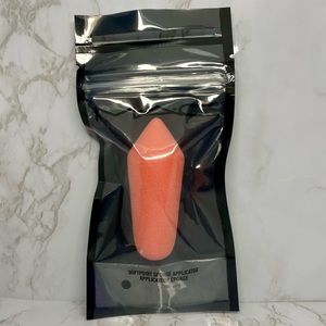 MAC Cosmetics Soft Point Sponge Makeup Applicator